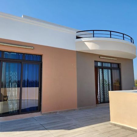 Ocean Heaven Hotel Махаянга Екстериор снимка