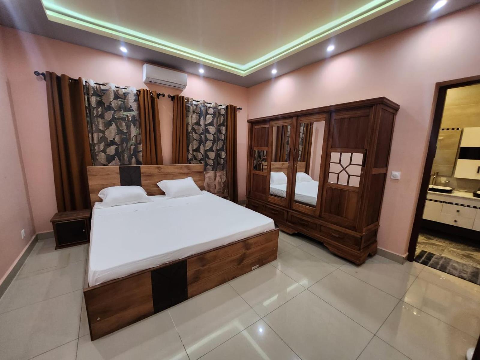 Ocean Heaven Hotel Махаянга Екстериор снимка